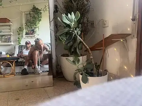 EnricoGio online show from April 8, 4:08 pm