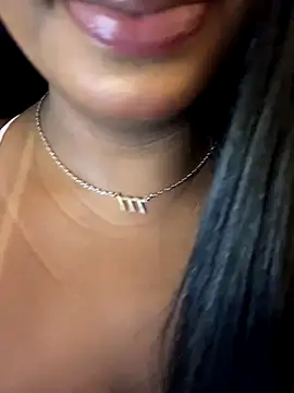 latinababyy online show from October 31, 3:25 am