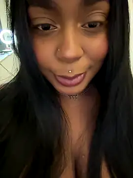latinababyy online show from October 26, 4:35 am
