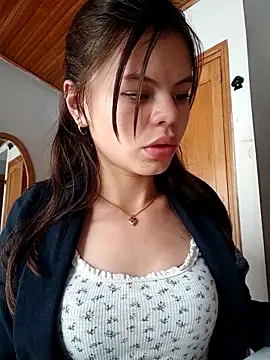 Violeta 12- online show from March 17, 7:28 pm