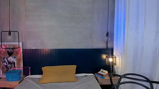 Snapshot of _julietta chatting on July 12, 1:01 pm julietta online show from July 12, 1:01 pm