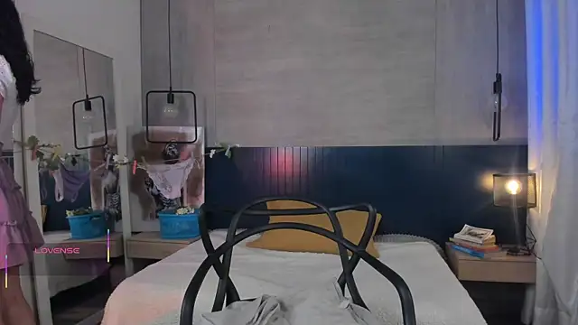 Snapshot of _julietta chatting on July 16, 12:46 pm julietta online show from July 16, 12:46 pm