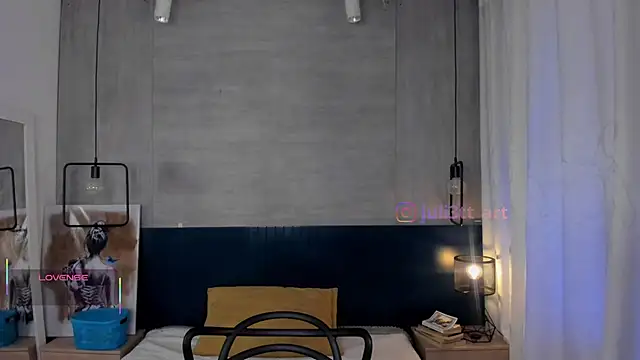 Snapshot of _julietta chatting on June 21, 12:33 pm julietta online show from June 21, 12:33 pm