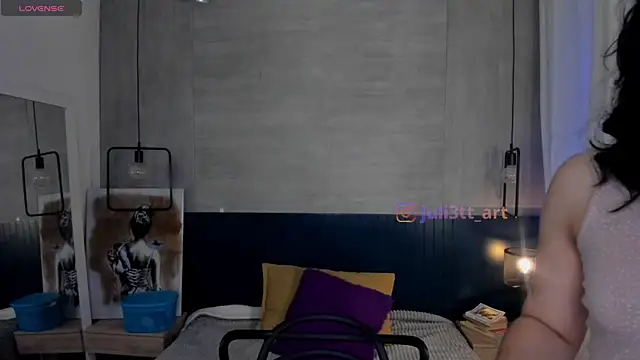 Snapshot of _julietta chatting on June 6, 12:54 pm julietta online show from June 6, 12:54 pm