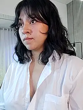  julietta online show from November 18, 1:03 pm