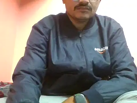 naughtymike0007 online show from December 2, 1:17 am