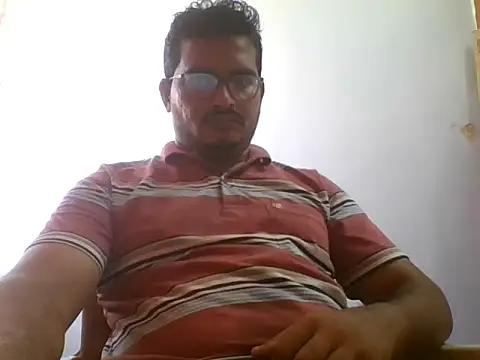 Snapshot of naughtymike0007 chatting on June 12, 4:43 am naughtymike0007 online show from June 12, 4:43 am