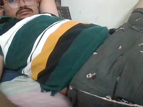 naughtymike0007 online show from January 18, 4:10 pm