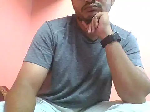 Snapshot of naughtymike0007 chatting on October 16, 3:37 am naughtymike0007 online show from October 16, 3:37 am