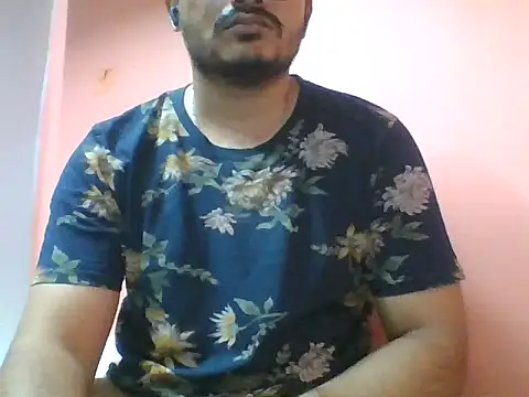 Snapshot of naughtymike0007 chatting on September 23, 5:42 pm naughtymike0007 online show from September 23, 5:42 pm