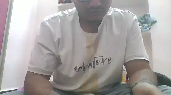 Snapshot of naughtymike0007 chatting on February 23, 7:55 am naughtymike0007 online show from February 23, 7:55 am