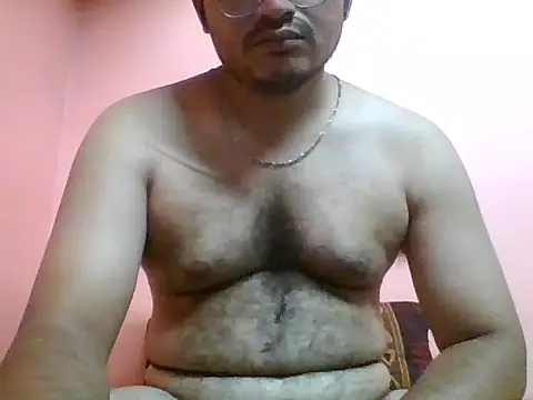Snapshot of naughtymike0007 chatting on October 11, 6:42 pm naughtymike0007 online show from October 11, 6:42 pm