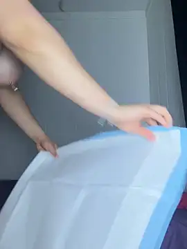 Snapshot of Lalalust69 chatting on February 9, 2:49 am Lalalust69 online show from February 9, 2:49 am