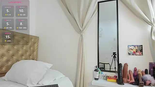 Snapshot of Alessiiaa_ chatting on September 16, 9:16 pm Alessiiaa online show from September 16, 9:16 pm