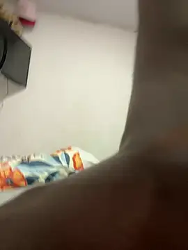 Snapshot of Alessiiaa_ chatting on July 28, 3:21 pm Alessiiaa online show from July 28, 3:21 pm
