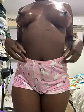 Alessiiaa  online show from April 22, 12:23 pm