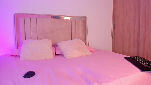 Deiisy Queen online show from March 27, 8:32 pm