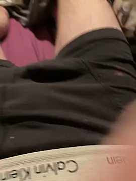 Straightlad95 online show from October 27, 12:33 am