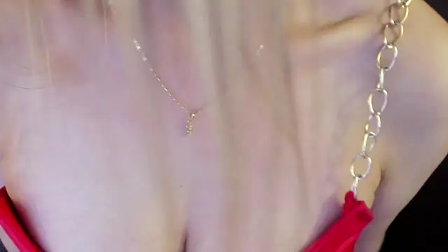 Snapshot of Andreina_Suann chatting on February 22, 2:19 pm Andreina Suann online show from February 22, 2:19 pm