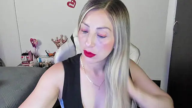 Andreina Suann online show from November 18, 10:51 am