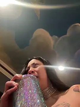 Gin4Cole online show from January 1, 7:52 am