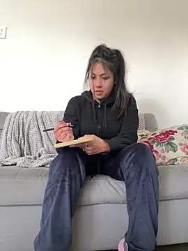 Gin4Cole online show from February 9, 7:30 pm