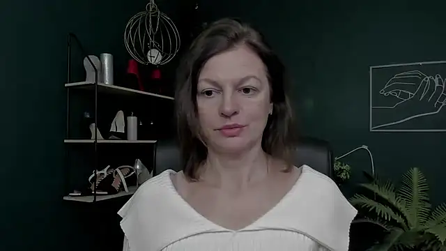 VivianWILD online show from December 5, 6:56 am