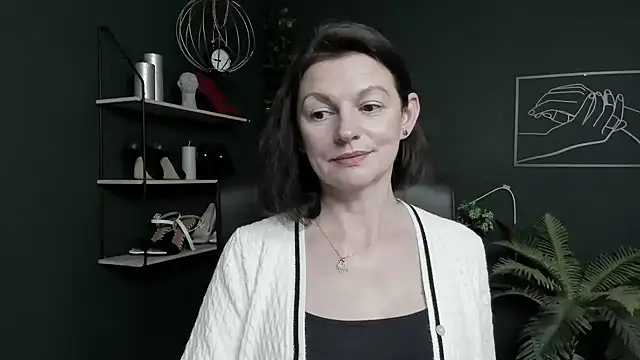 VivianWILD online show from July 7, 6:47 am