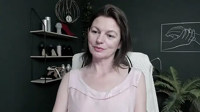 VivianWILD online show from July 8, 6:36 am