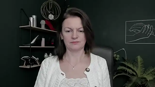 VivianWILD online show from February 13, 7:08 am