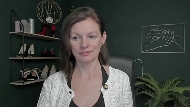 VivianWILD online show from November 11, 12:22 pm