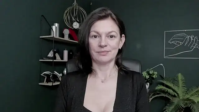 VivianWILD online show from March 12, 6:39 am