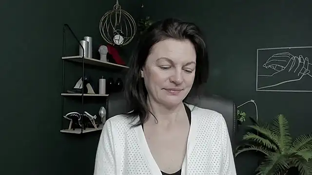 VivianWILD online show from March 9, 7:56 am