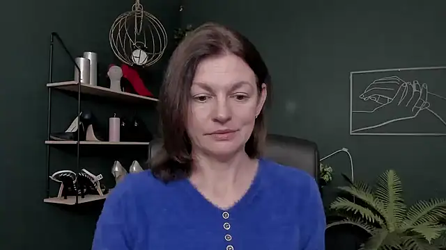 VivianWILD online show from January 12, 7:04 am