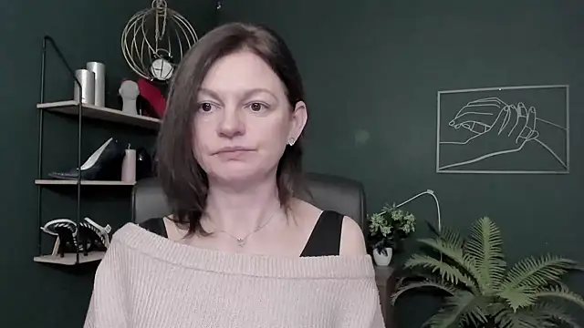 VivianWILD online show from February 6, 6:53 am