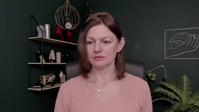 VivianWILD online show from December 2, 6:48 am