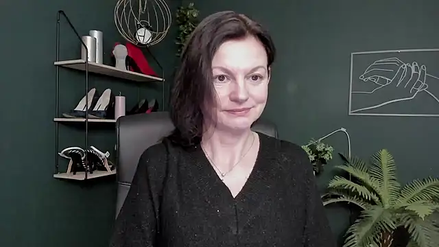 VivianWILD online show from March 4, 6:54 am