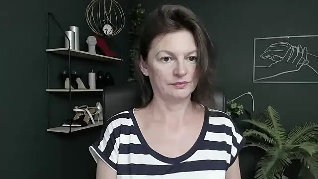 VivianWILD online show from July 16, 8:44 am