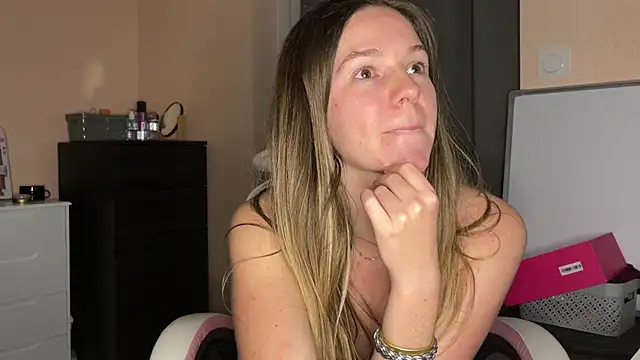 lucie mehott online show from March 31, 7:38 pm