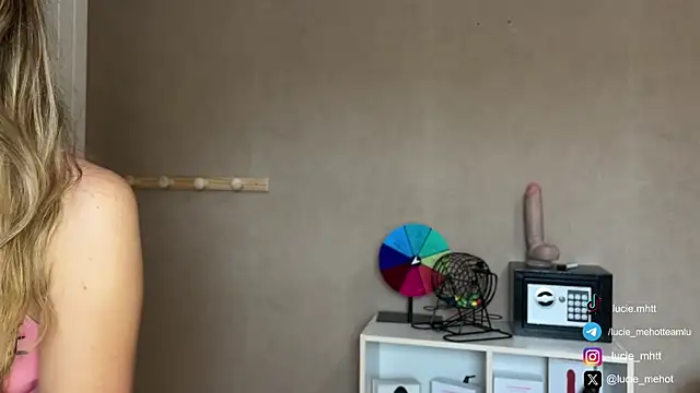 lucie mehott online show from September 21, 8:41 am