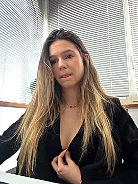 lucie mehott online show from March 12, 9:13 am