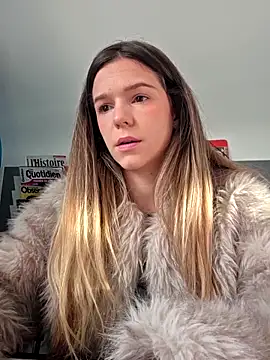 lucie mehott online show from November 25, 8:25 am