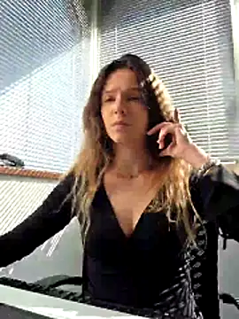 lucie mehott online show from May 21, 8:12 am