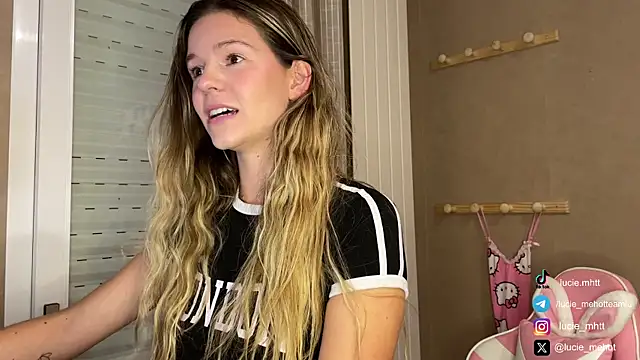 lucie mehott online show from September 10, 7:24 pm