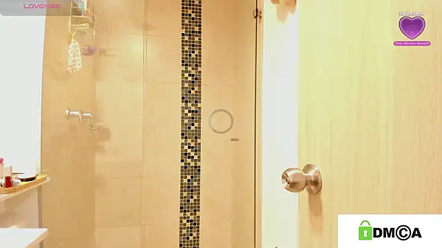 loreth J online show from April 8, 3:13 pm