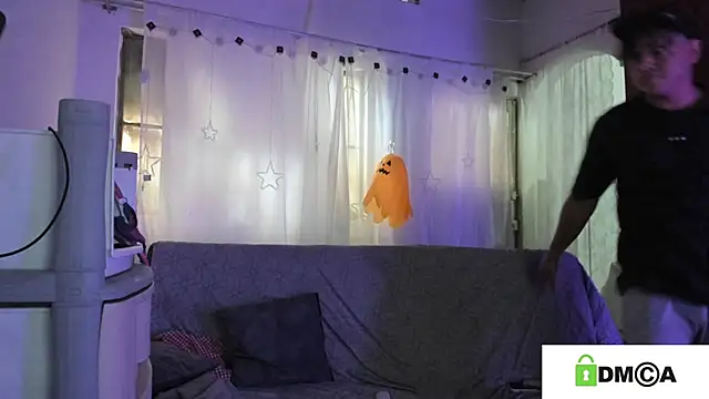 loreth J online show from November 1, 4:34 pm