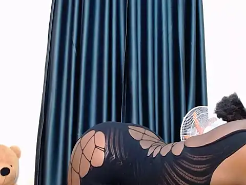 TeenieReeny online show from November 9, 9:41 pm