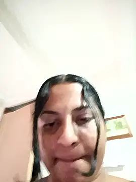 Snapshot of Giselabrunette25 chatting on January 19, 3:16 pm Giselabrunette25 online show from January 19, 3:16 pm