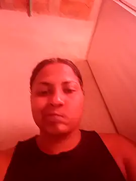 Snapshot of Giselabrunette25 chatting on February 4, 3:18 pm Giselabrunette25 online show from February 4, 3:18 pm