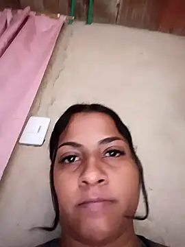 Snapshot of Giselabrunette25 chatting on February 26, 9:37 pm Giselabrunette25 online show from February 26, 9:37 pm